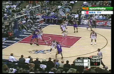 二,脚步 这个方面,姚明相对于奥尼尔有着天然优势,初期姚明由于身体   