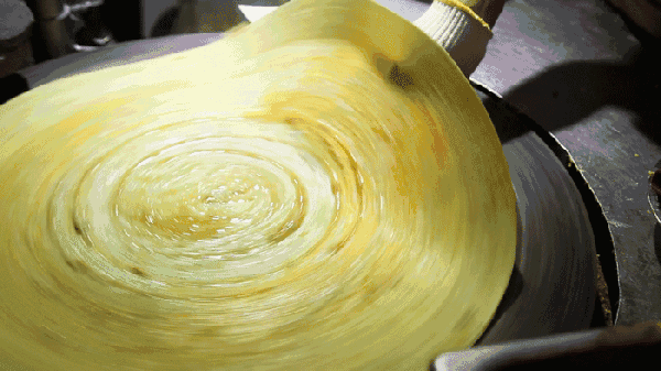 煎饼中的爱马仕!新街口这个小摊要火!