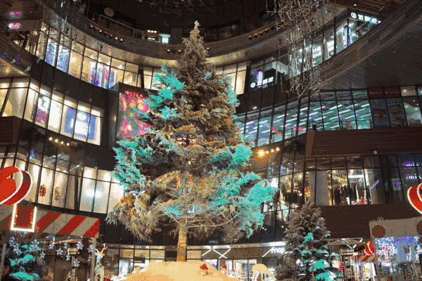 今年圣诞只吃美食不吃土!武昌新开两条商业街逛起来!