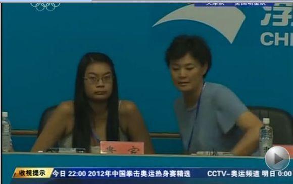 82米,中国女排著名队员;父亲:侯晓非,身高1.92米,中国男排主攻手.