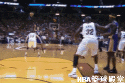 科比呼啸空袭看傻热火奥胖 ok组合解体之后,奥尼尔来到