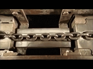 文中gif截取自youtube视频《how its made | chains》 视频原链接