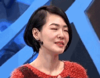 的雾霾之下,数十张用黑笔写着