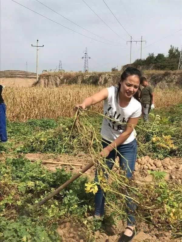 山西女孩王丽荣登《星光大道,给山西人长脸了!