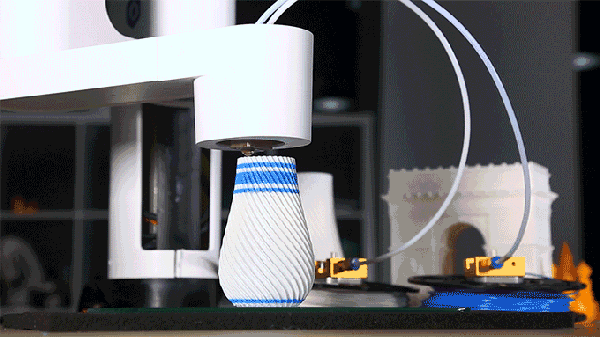 引爆国内外科技圈!你见过如此小巧的机器人手臂吗