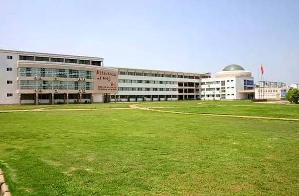 武汉私立小学排名_私立武汉中学旧址(3)