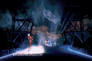 84 张动图,带你看 2016 维密秀