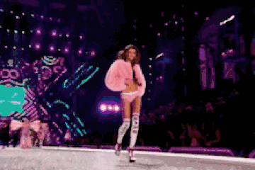 84 张动图,带你看 2016 维密秀