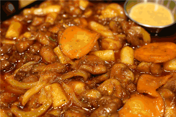 辣的过瘾,够劲爆 本着无辣不欢的美食君吃到重辣鸡的一瞬间, 感觉嗓子