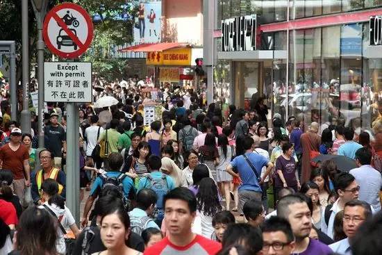 香港常驻人口_厦门岛内人口密度超过香港 去年常住人口达381万(2)