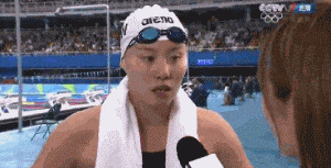 【游泳池里的段子手,行走的表情包】爱上傅园慧!