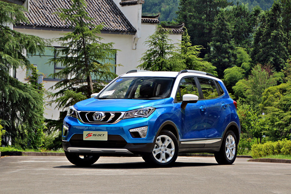 光棍七夕如何过 砸7万约会小SUV长安CS15