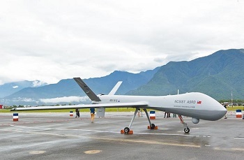 花莲空军基地 腾云无人机首亮相