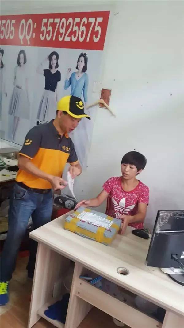韵达老板娘带头,高层全部出动,深入一线送快递!