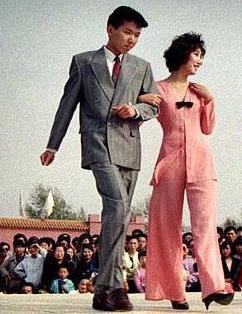70 ,80年代农村时髦范儿,看完内流满面!