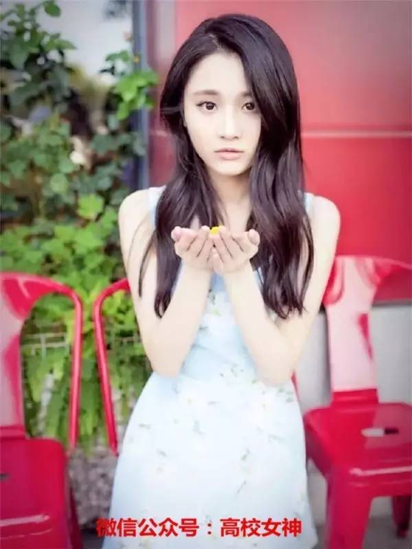 《使徒行者》张慧雯当美艳保镖,她能超越热巴?