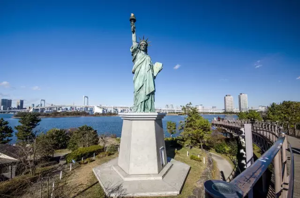 自由女神像|法国送给美国的礼物
