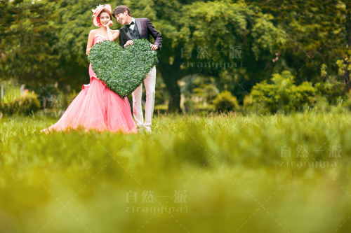森林系婚纱照_欧式森林系婚纱照图片(2)