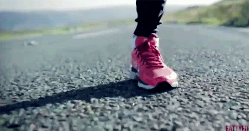 下班后的健身时间 ▼ 健身1周 六点下班:今天听老板瞎bb了一天, 都累