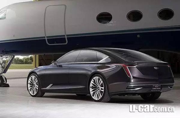 escala concept为高腰线设计的4门coupe,搭配有22寸的轮圈组合,以很