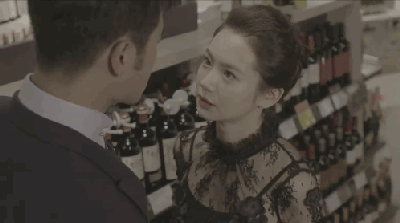 戚薇只要不把头发披着就是女神,长发披肩就会看上去很丧