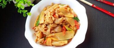 肥肠配啥好吃 a05z0w5468132121855.jpg