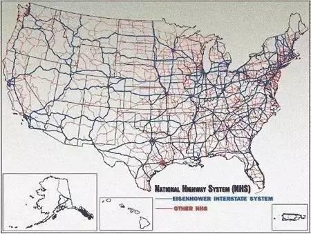 (美国拥有高度发达的州际高速公路网,从铁路分流走不少)