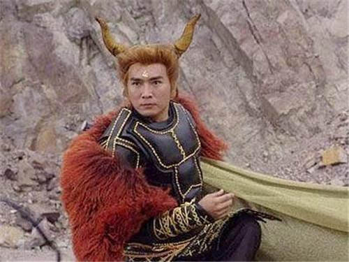 牛魔王-焦恩俊 当初焦恩俊也挺帅一小伙子,后来这是怎么了呢?