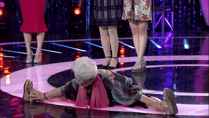 阿姨说她的秘诀是  游泳