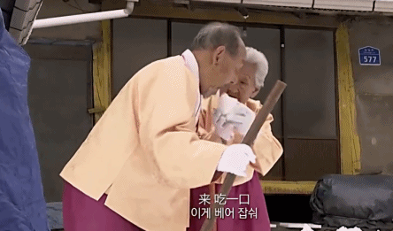 牵手76年,这对187岁的韩国夫妻,还像初恋般甜蜜