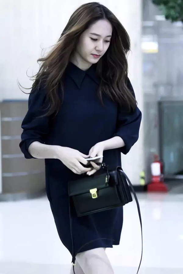 韩国女明星,颜值衣品我都只服郑秀晶!