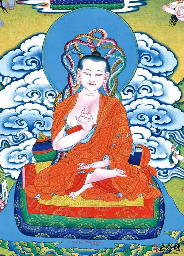 佛对龙树菩萨的预言授记 龙树菩萨的出世在佛经《摩诃摩耶经》和《入楞伽经》第八卷中有授记。 《摩诃摩耶经》卷下说:正法于此,便就灭尽。六百岁已,九十六种诸外道等,邪见竟兴,破灭佛法,有一比丘名曰马鸣,善说法要,降伏一切诸外道辈。七百岁已,有比丘名曰龙树,善说法要,灭邪见幢,燃正法炬。 《入楞伽经》第八卷中记载:大慧菩萨白佛言:佛灭度后,是法何人受持?佛以偈答曰:于我灭度后,南天竺大国,有大德比丘名龙树菩萨,住欢喜地,为人说法,能破有无见,往生安养国。
