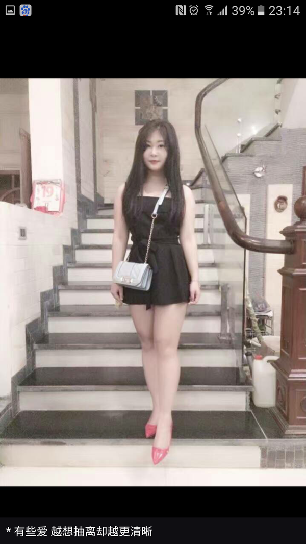 几个漂亮的越南美女想认识更多中国年轻人.