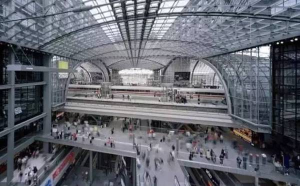 德国柏林GDP首重比_德国柏林