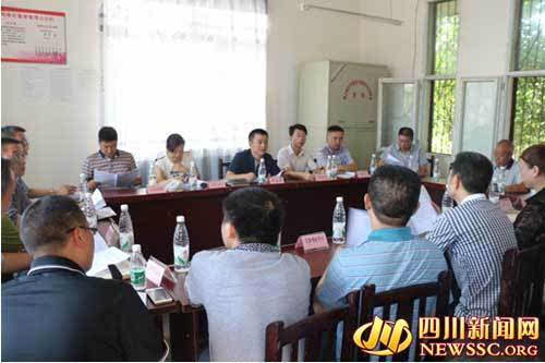 龙泉驿区人民政府尹念红副区长到董家埂乡蝴蝶村开展脱贫攻坚调研工作