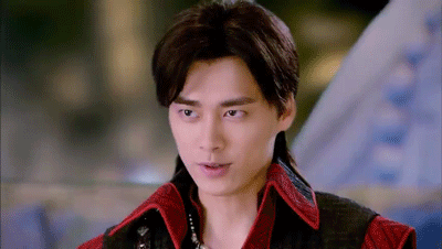下面我们看看《麻雀》,小编觉得已经有很大突破了,内心戏演的也很好