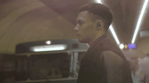 其实,一款两年前的无线耳机都能完虐苹果 airpods