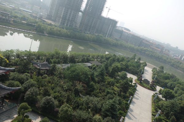 怀化市区风景优美的鹤鸣洲