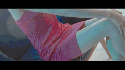 友情提示:过渡舔屏会导致手机进水