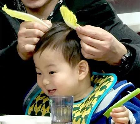 宋民国表情吃饭好美中文表情包图片