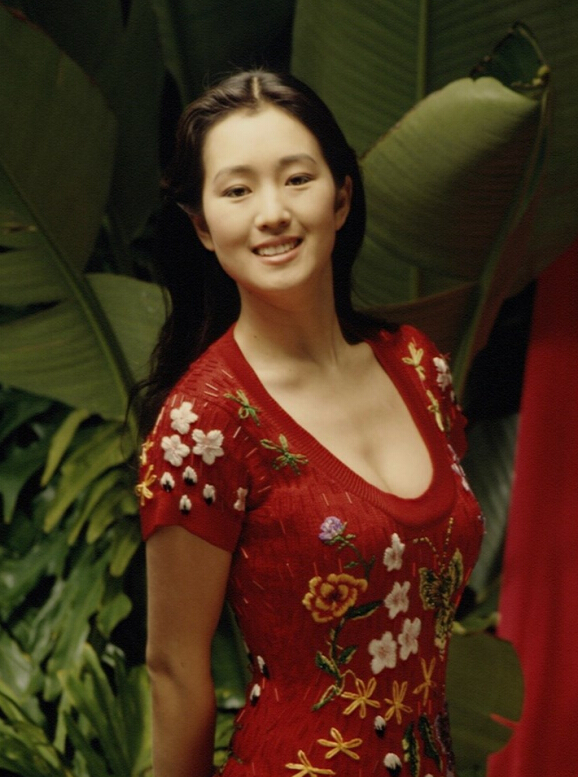 巩俐青涩写真照曝光