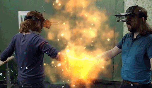 ar——增强现实,像谷歌眼镜一样,在现实中叠加一个随着体验者移动而