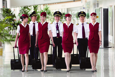 航空乘务员招聘_以西航就业的名义,为您的青春梦想保驾护航(2)