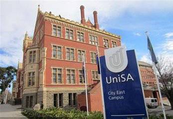 墨尔本大学教育学院是澳大利亚规模最大,影响力最强的教育学院,在