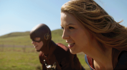 搞笑gif图:狮子扑杀豹子,它应该是好长时间没进食