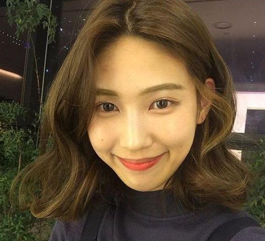 自己怎么剪刘海减龄还显气质 a0yk1k37215847375596.jpg