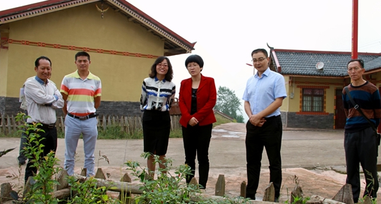 9月21日,乐山市委常委于丽赴峨边彝族自治县调研宣传思想文化工作.