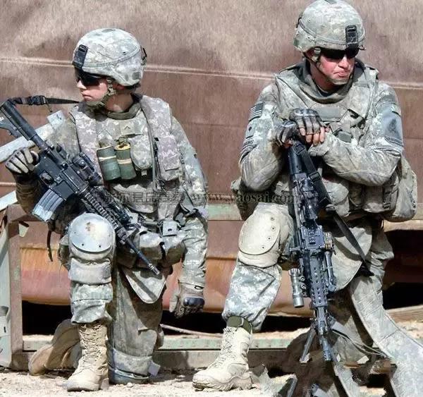 价格较为平民化的altama军靴 随着2003年伊拉克战争爆发,美国大兵开始