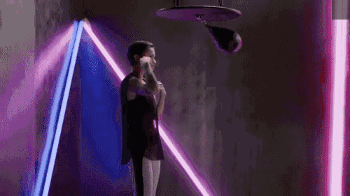 让这么帅的人代言! 犯规!犯规啊你妹~ 25刀合人民币大约167 北鼻们!