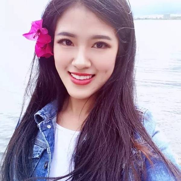 星雅网红女神趴明日火辣直播,最高奖5万美容卡